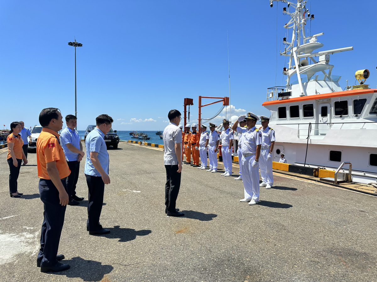 Cục Hàng hải Việt Nam kiểm tra hoạt động hàng hải tại các khu vực cảng biển miền Trung