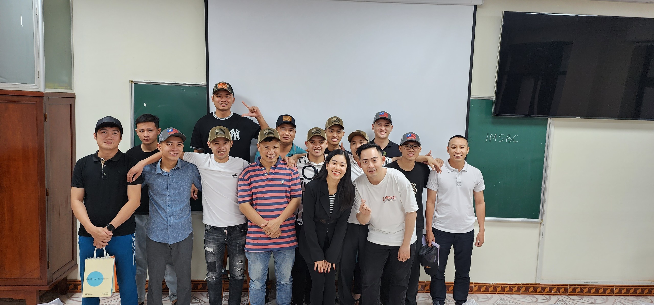 Bế giảng lớp bồi dưỡng Tiếng Anh Thuyền viên khóa 5/2023