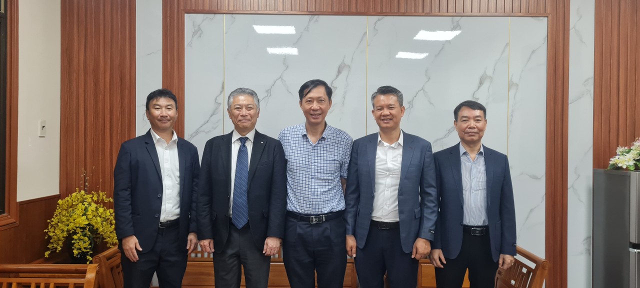 Nhiệt liệt chào đón Ngài Hiroaki Ohashi Chủ tịch kiêm Giám đốc điều hành - NYK Line, NYKSM và Đoàn đại biểu NYKSM đến thăm và làm việc tại ISALCO