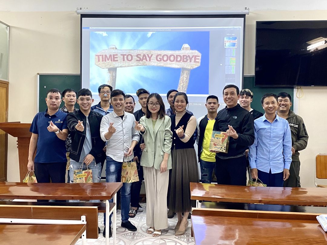 Bế giảng lớp bồi dưỡng Tiếng Anh thủy thủ tháng 10/2022